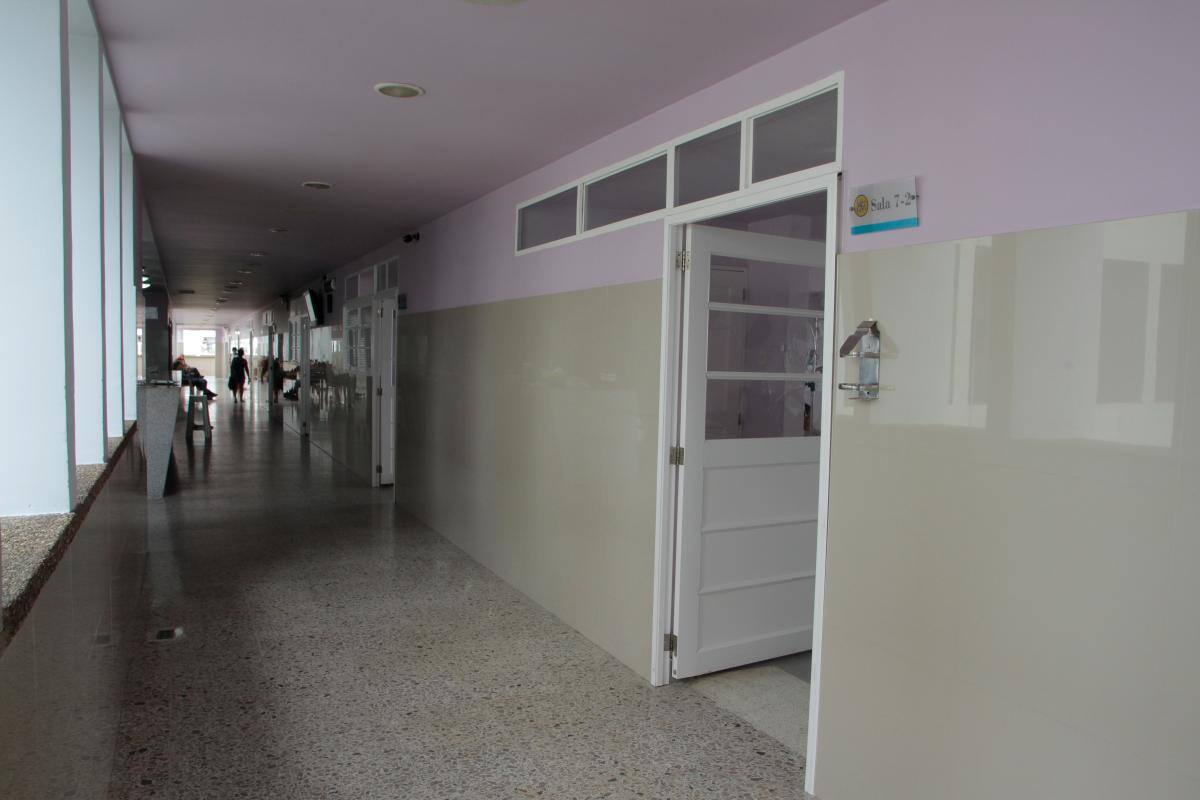Pasillo del Hospital Universitario del Caribe. Las autoridades distritales y departamentales están a tiempo de tomar medidas claves para la atención de la pandemia.//El Universal.