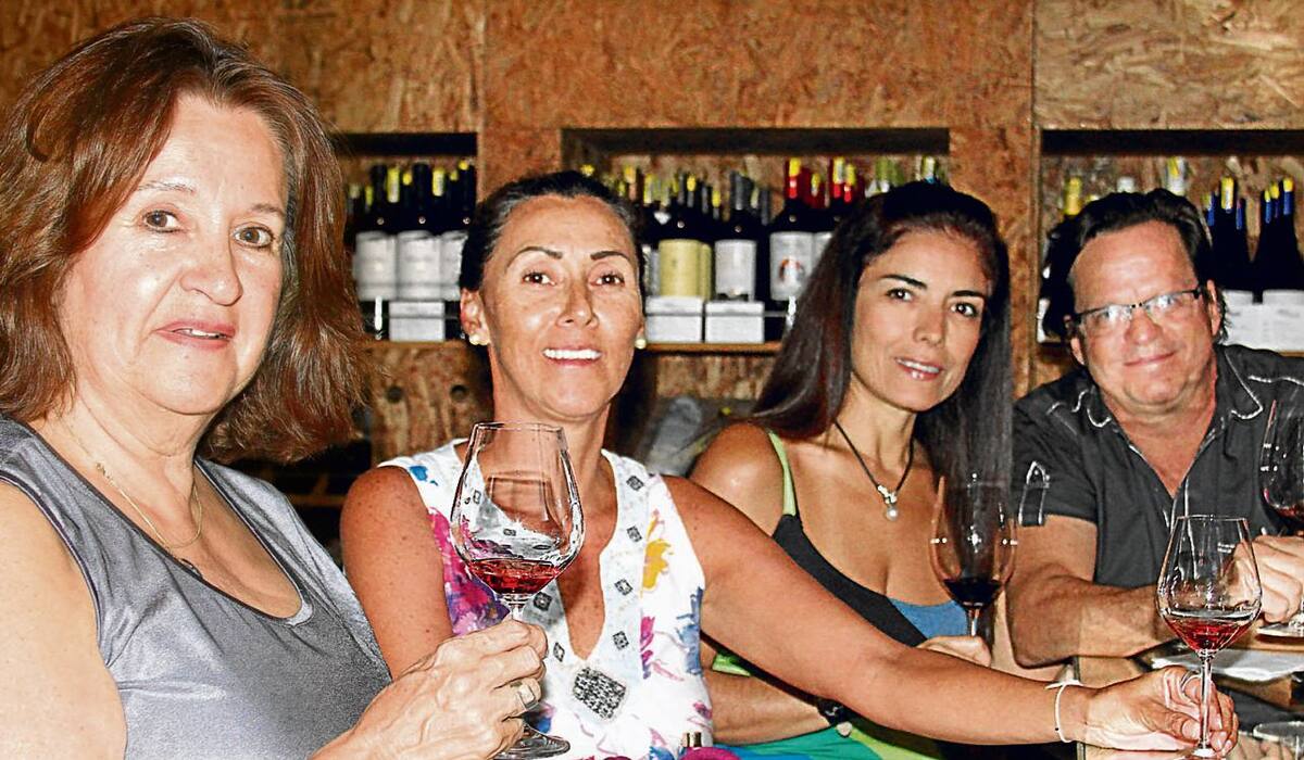Sussy Forero, María Fernanda González, Vicky Maya y Francisco Gaviria.