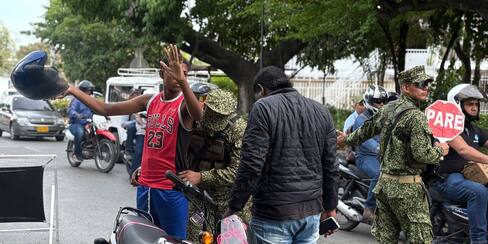 Más de 4.400 marinos custodian las elecciones en el Caribe colombiano