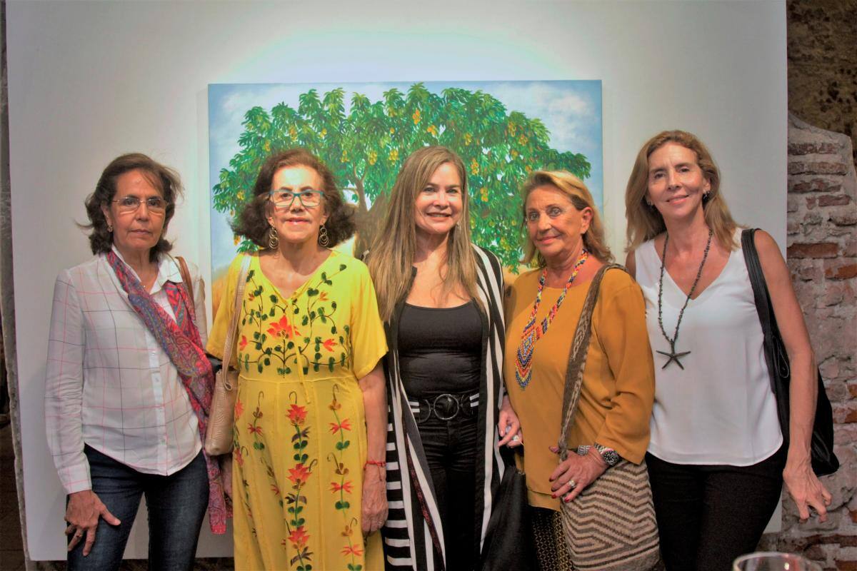 Martha Jasbún, Norah Ardila, Marlén Rivera, Aura Cenzato y Marta Zúñiga.