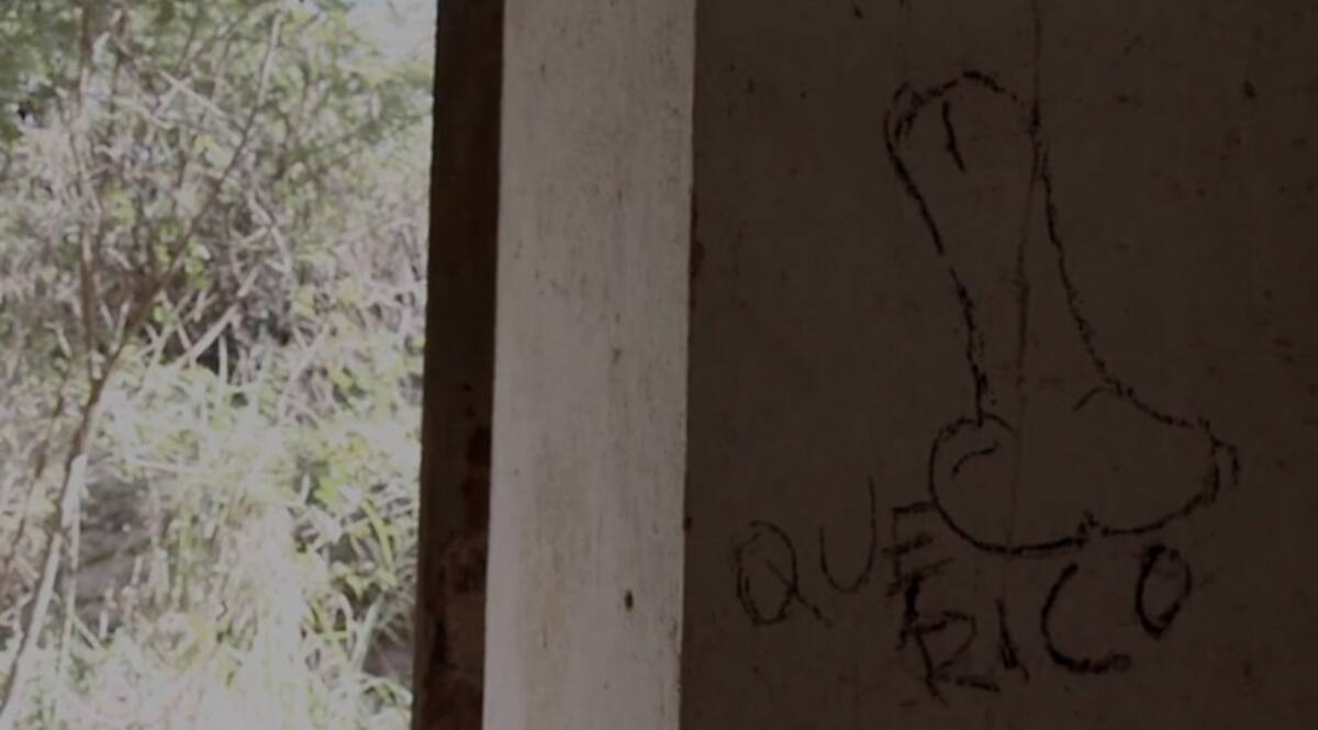 Búnker militar que ahora funciona como refugio de homosexuales reprimidos. CAPTURA DE PANTALLA DEL VIDEO