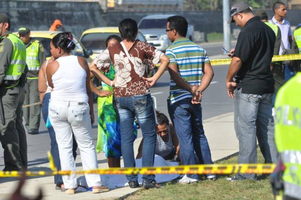 Hallan cuerpo del menor que se ahogó en La Tenaza. JULIO CASTAÑO - EL UNIVERSAL -