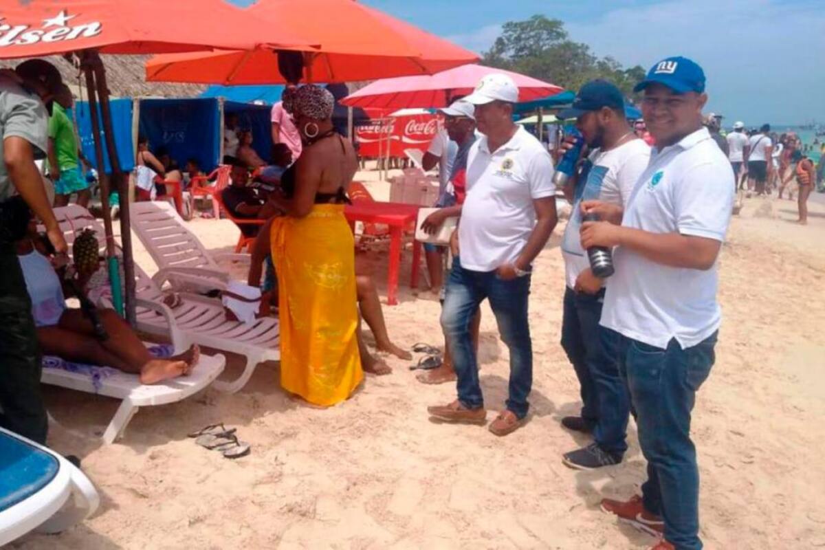 Cobran $180.000 a cartageneras por dos bandejas de pescado en Playa Blanca