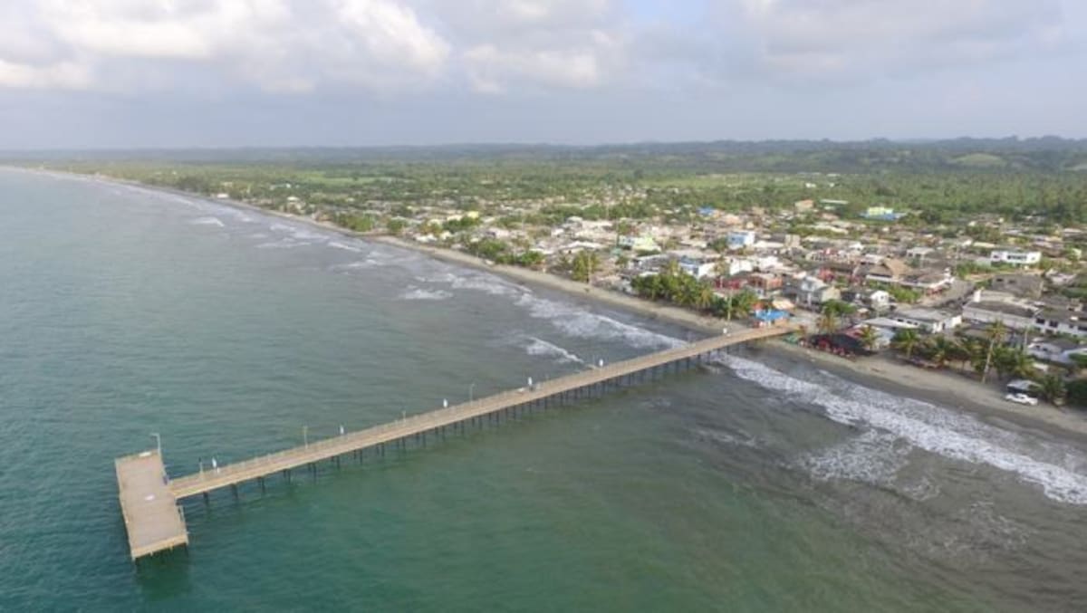 Nuevo muelle marítimo en Moñitos.