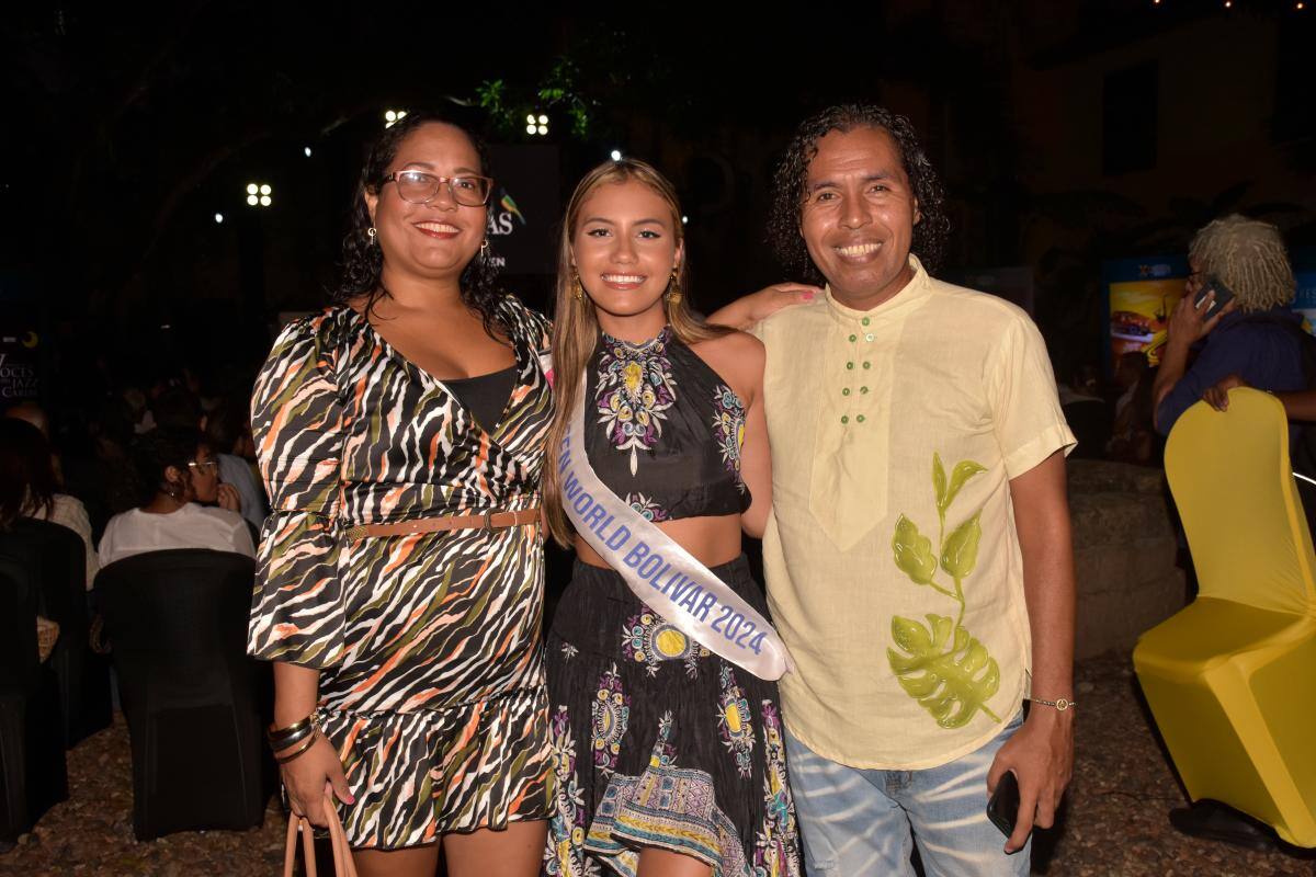 María Herrera Jiménez, Ashley Nicol Carreño y Víctor Mosquera.