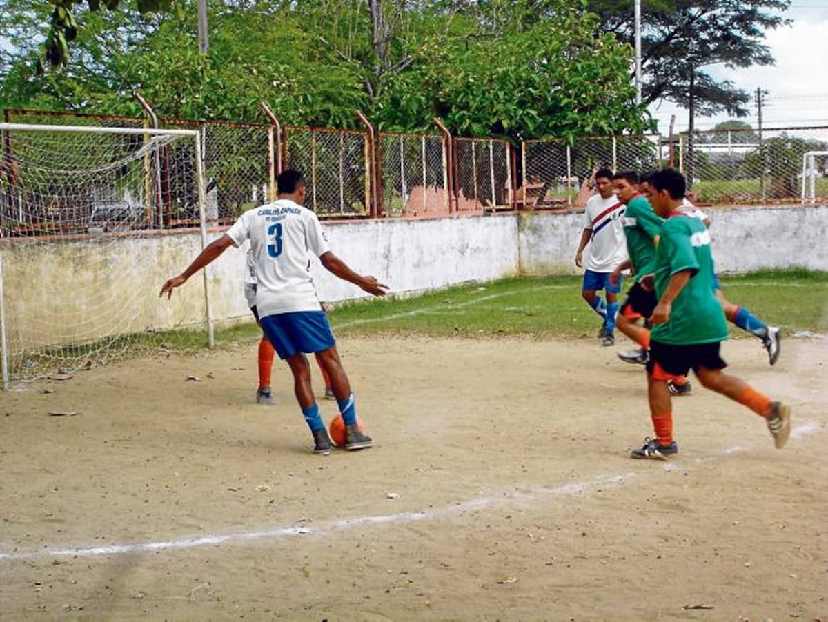 Las incidencias del Torneo Copa Cescor de Minifútbol de la sexta etapa del barrio La Pradera siguen hoy en Montería.