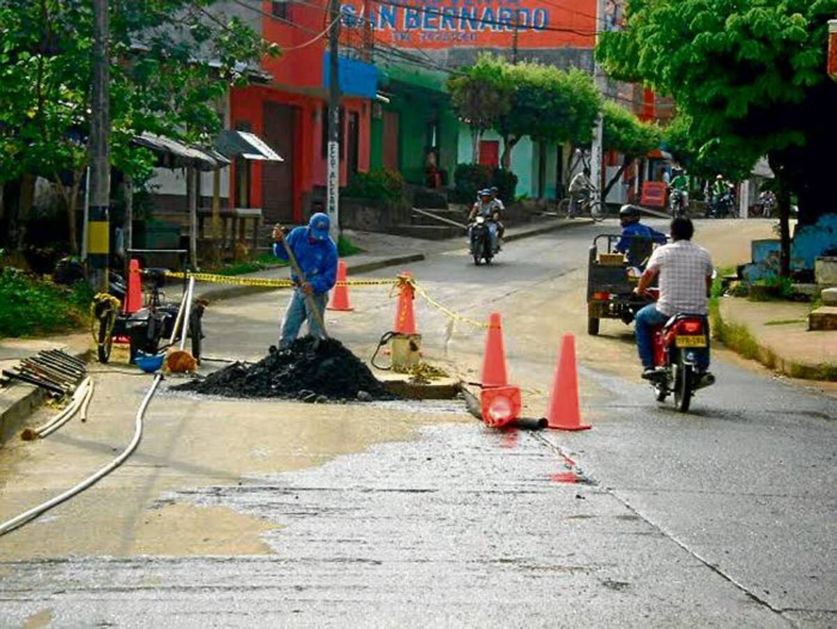 Los habitantes de Montelíbano se quejan constantemente por las fallas en los servicios de alcantarillado y agua.