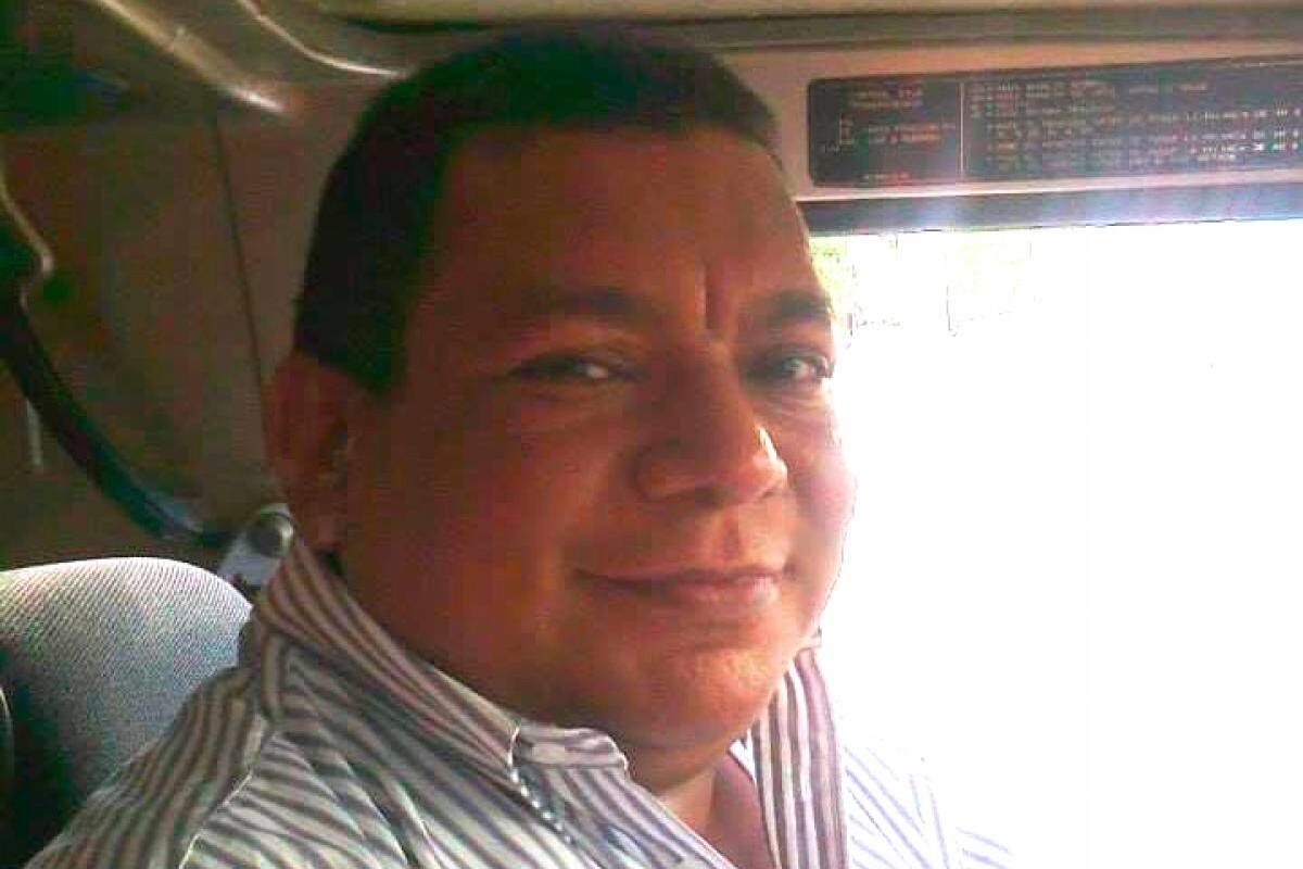 Policía y sacerdote protagonizan lamentable enfrentamiento en Corozal