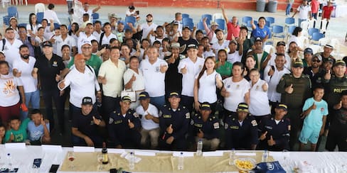 Gobernación de Bolívar impulsa soluciones con las comunidades