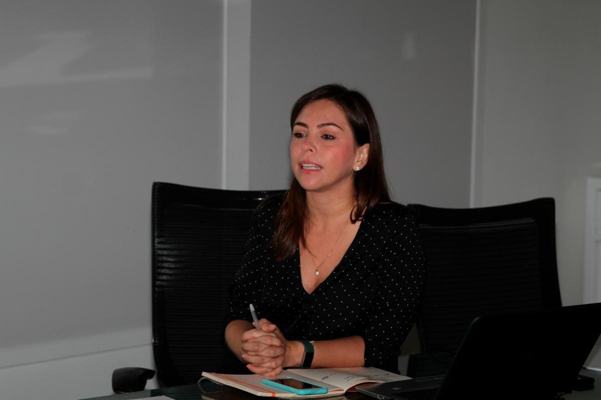 Verónica Monterrosa, CGB.