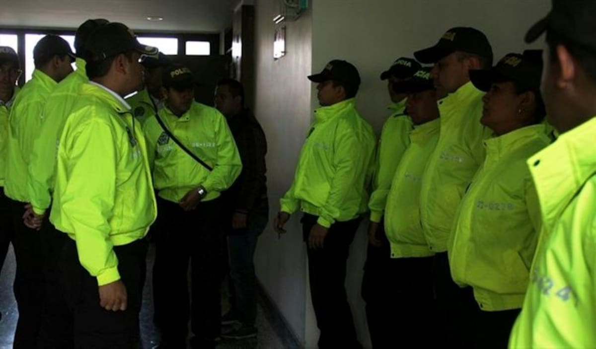 Momentos en que capturan al exparamilitar Mauricio Otero. cortesía