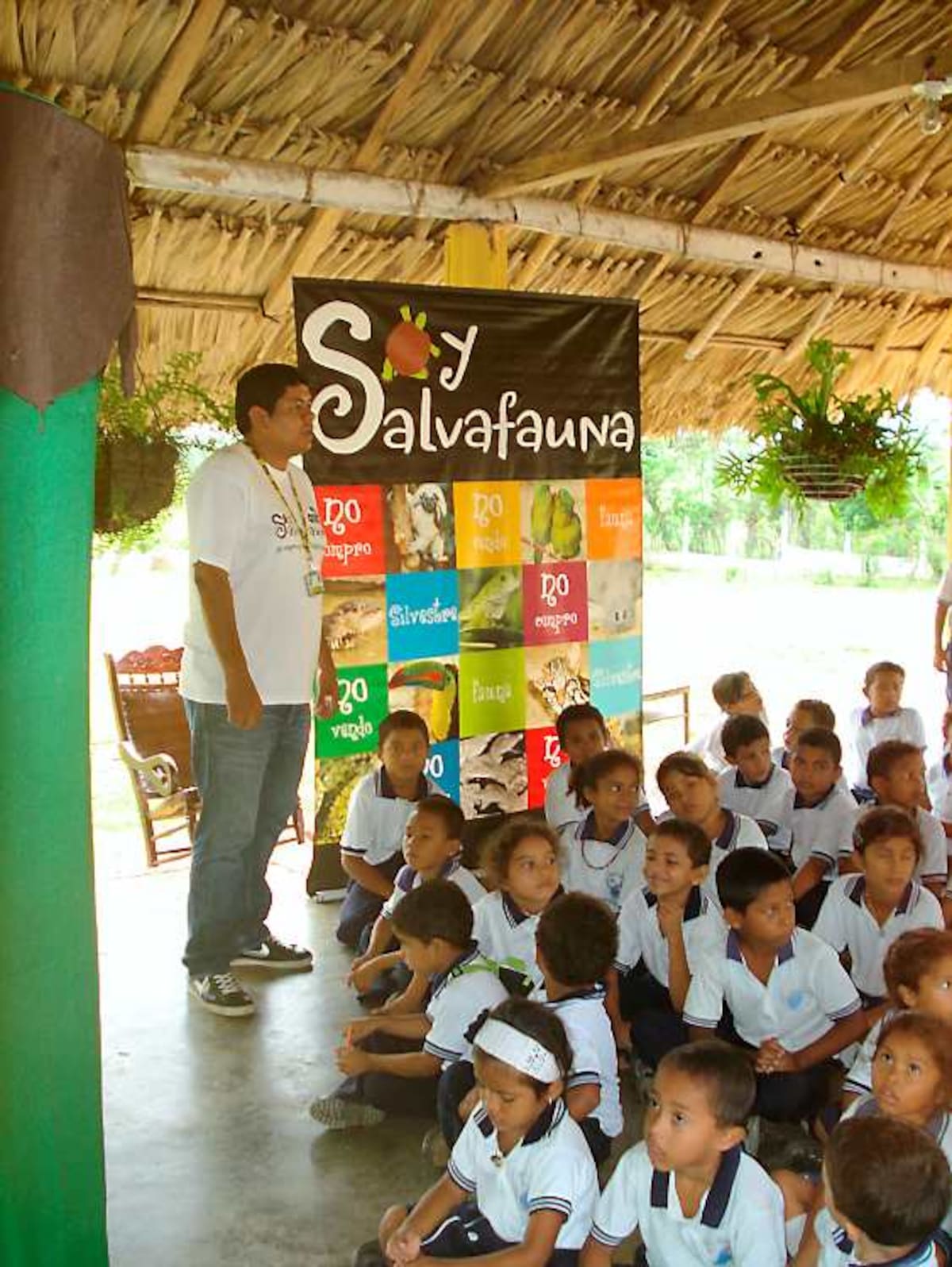 Talleres de conciencia ambiental liderados por la CVS.