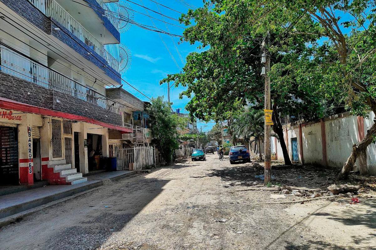 Alcaldía adjudica obras de pavimentación de calles del barrio Villa Estrella