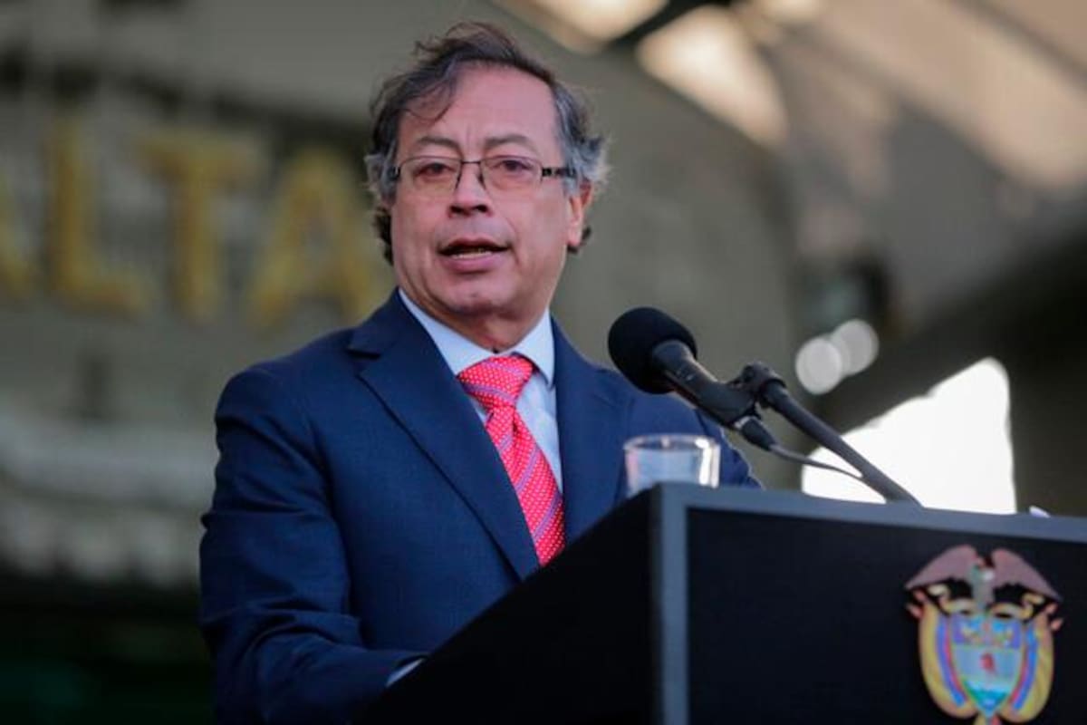 Gustavo Petro declara situación de desastre nacional por incendios y El Niño