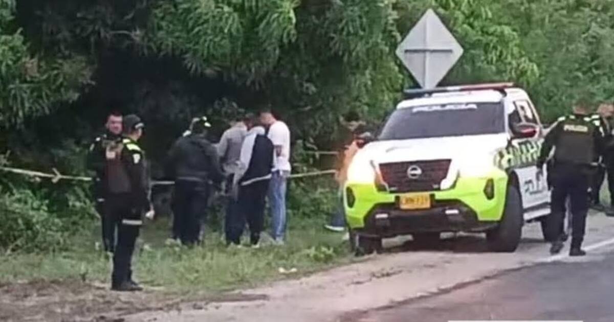 Salió en moto a buscar hielo para las cervezas, chocó con ‘mula’ y perdió la vida