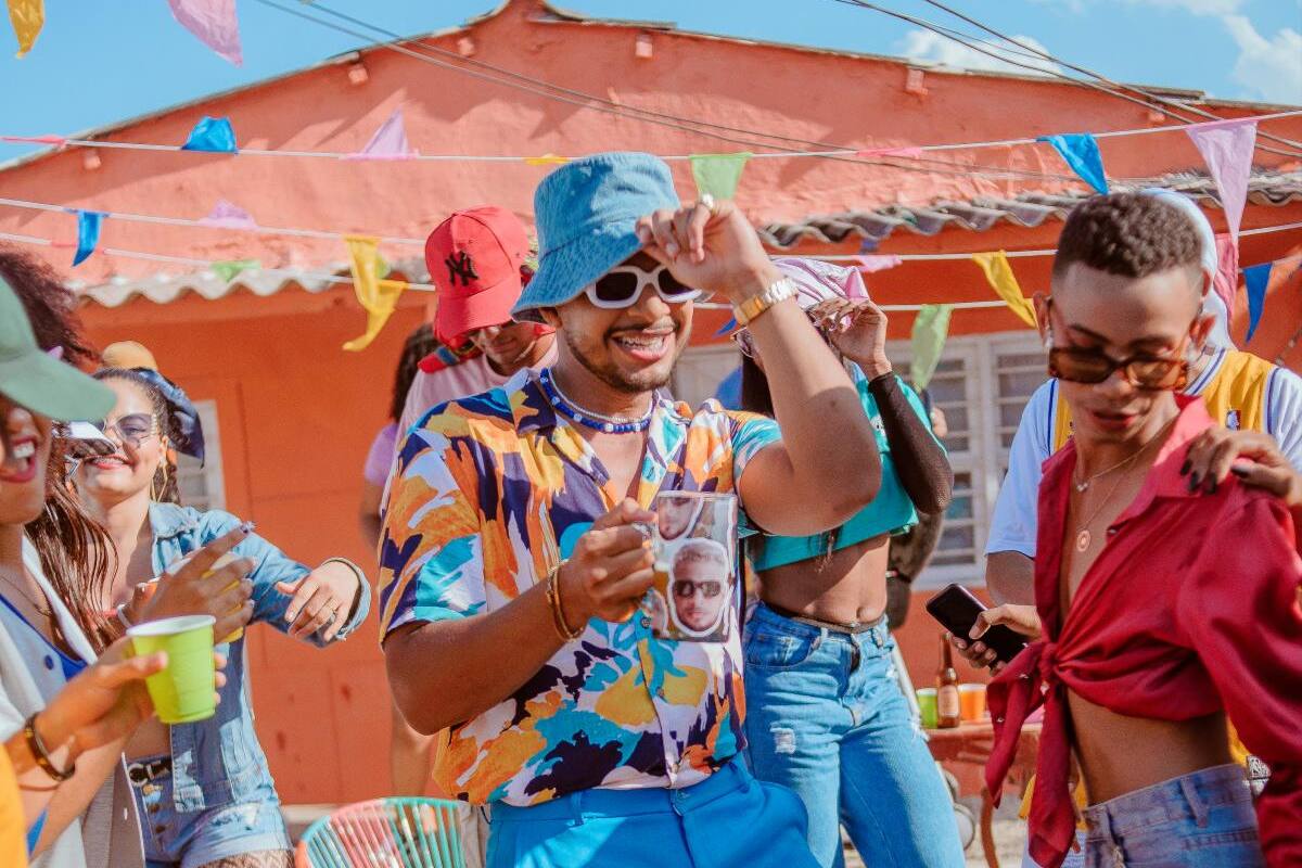 El cartagenero Mike Brow llega con su nuevo sencillo ‘Me encanta’
