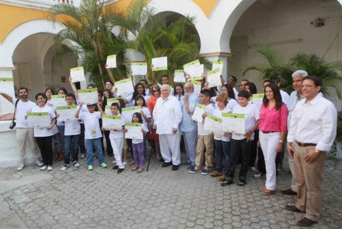De toda colombia llegaron 30 estudiantes y 5 docentes a recibir su premio como ganadores del Concurso Nacional de Cuento RCN - Ministerio de Educación. JULIO CASTAÑO