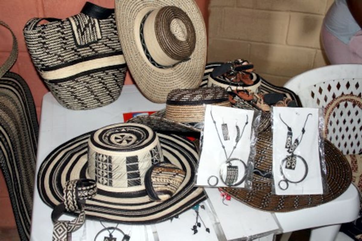 Las artesanías elaboradas en caña flecha por la etnia Zenú son expuestas en las mejores ferias del país y del exterior.