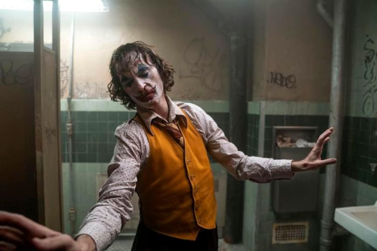 Redadas policiales en Atenas para impedir que menores de edad vean el “Joker”