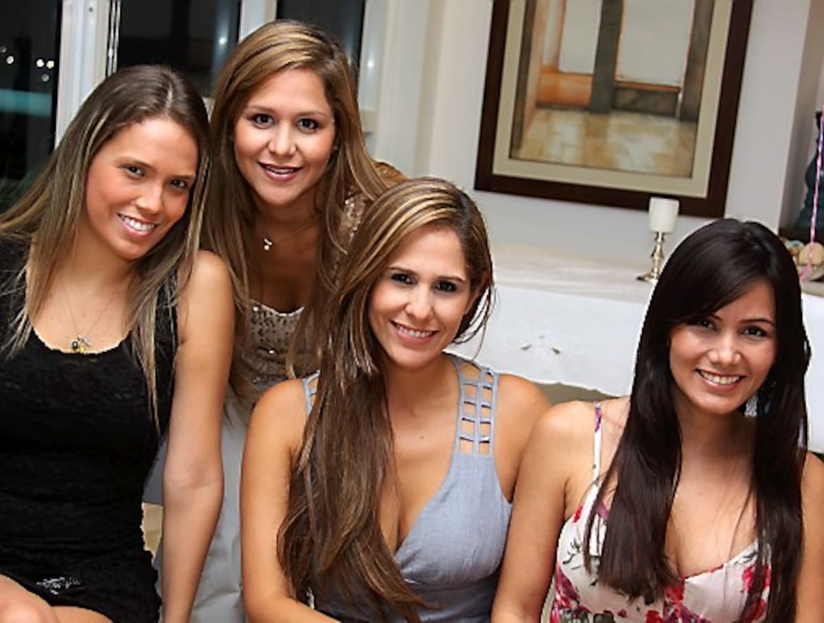 Daniela Olarte, Marta Cecilia Coronado, Sara Coronado e Isabella Parra.