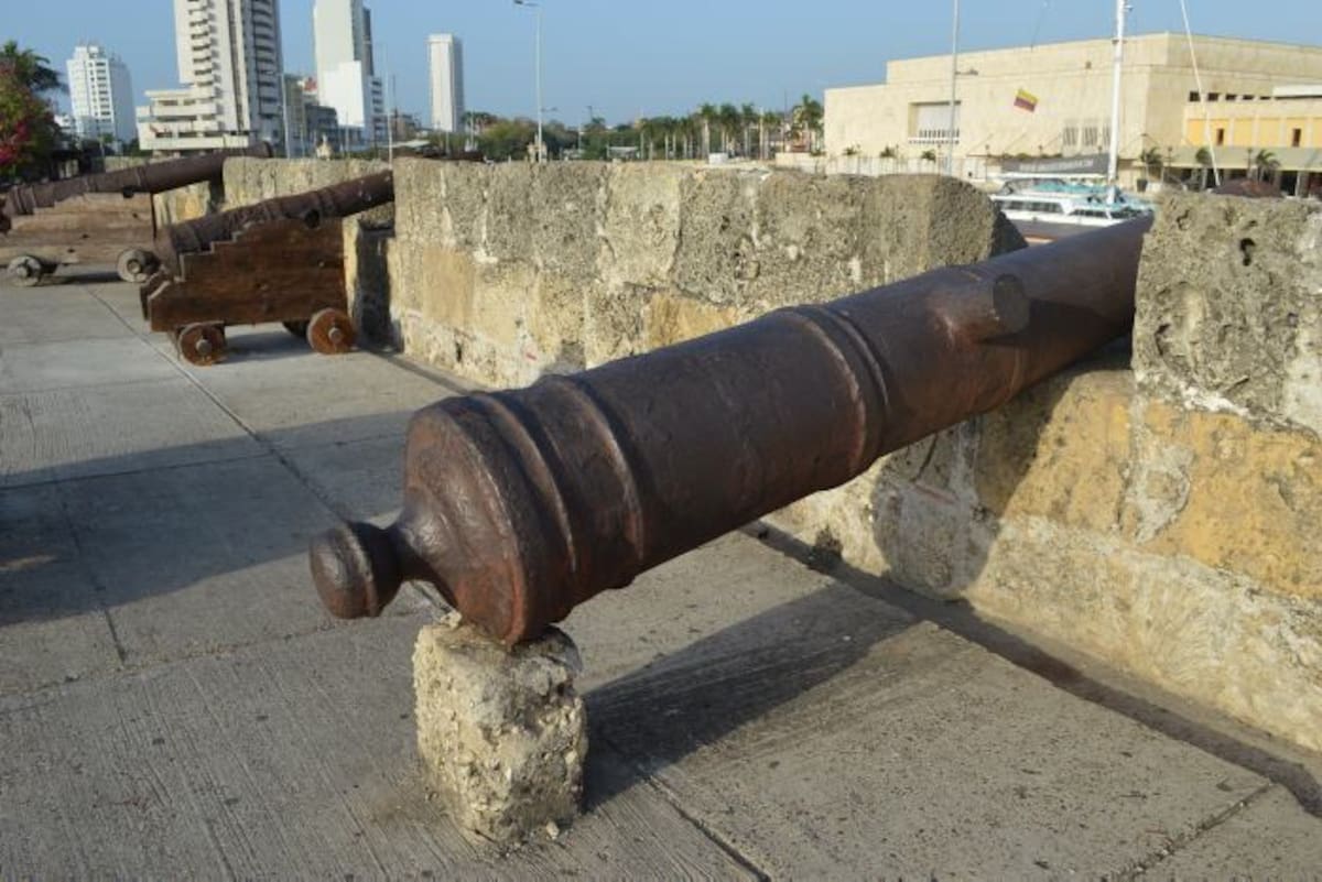 Las cureñas reemplazan algunos soportes de concreto. CORTESÍA