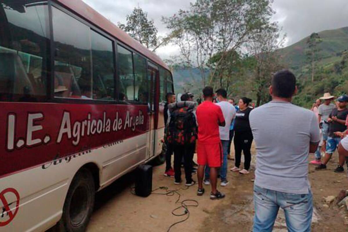 Desplazamiento en zona rural de Argelia, Cauca, por amenazas del Eln