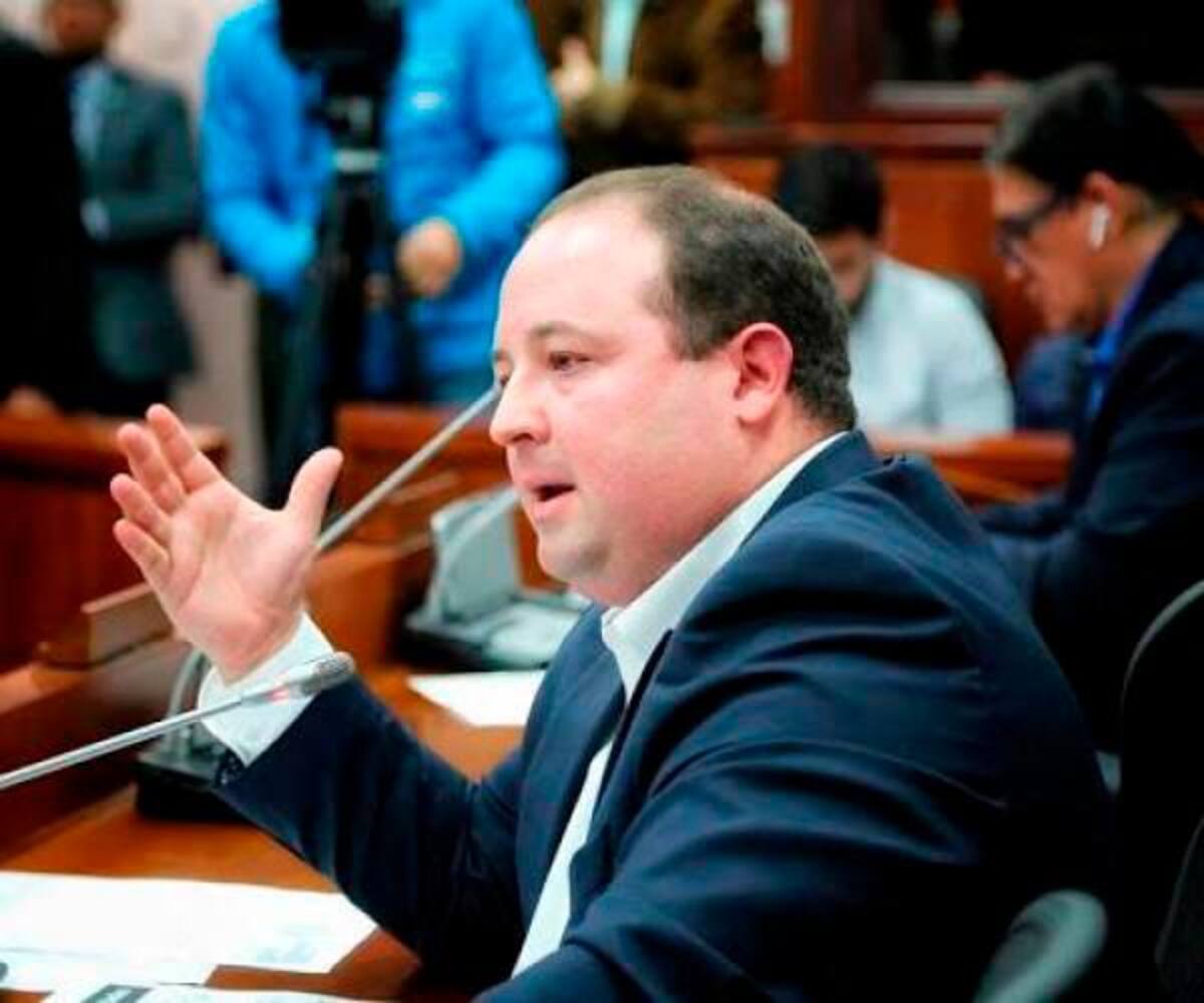 El senador Fernando Nicolás Araújo es el autor de la Ley 2038 del 2020.