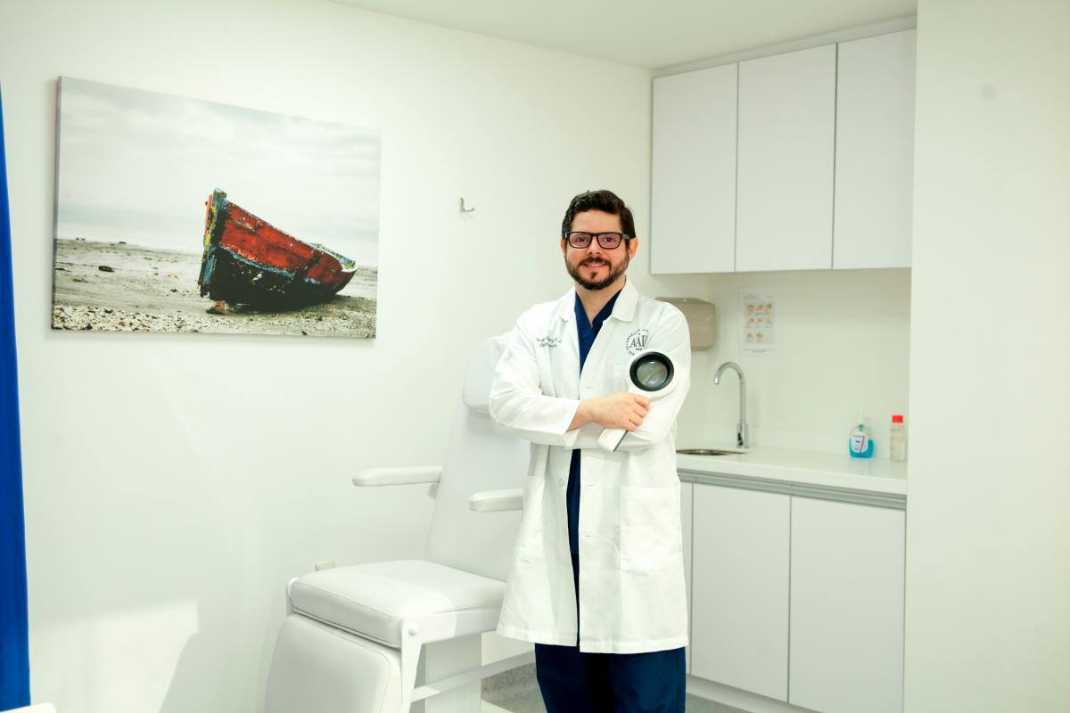 Sergio Martínez Lecompte, cumpliendo los retos de la dermatología estética