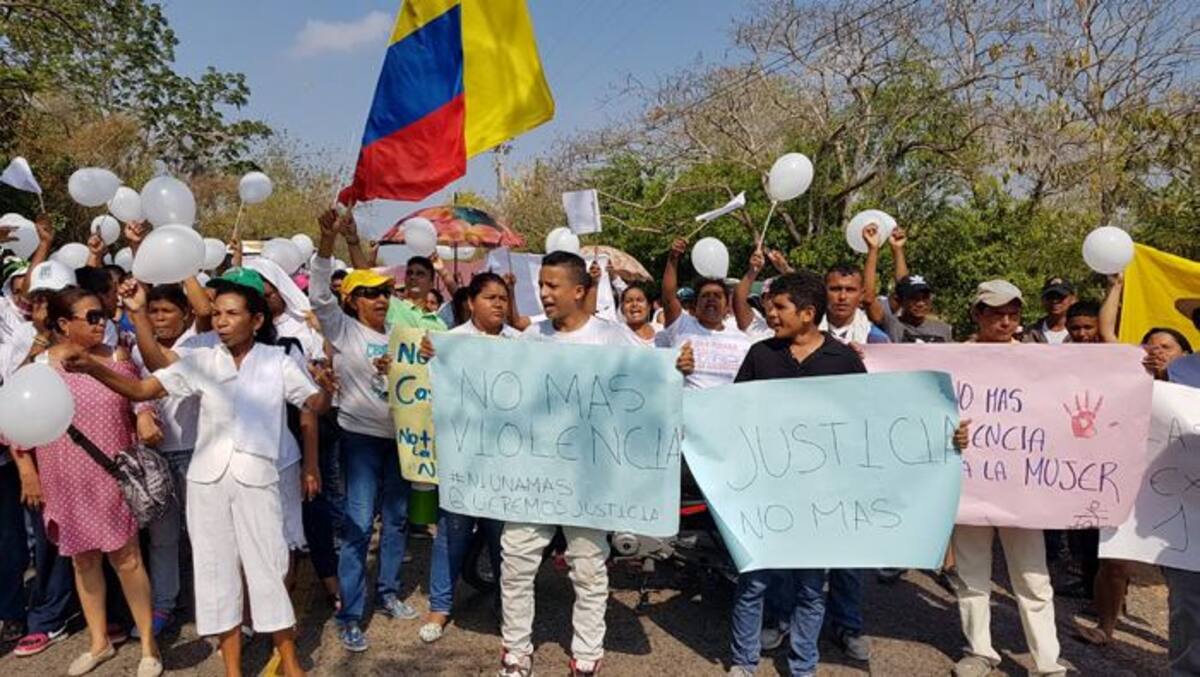 Los habitantes de Magangué se tomaron varias calles para exigir justicia. Cortesía.