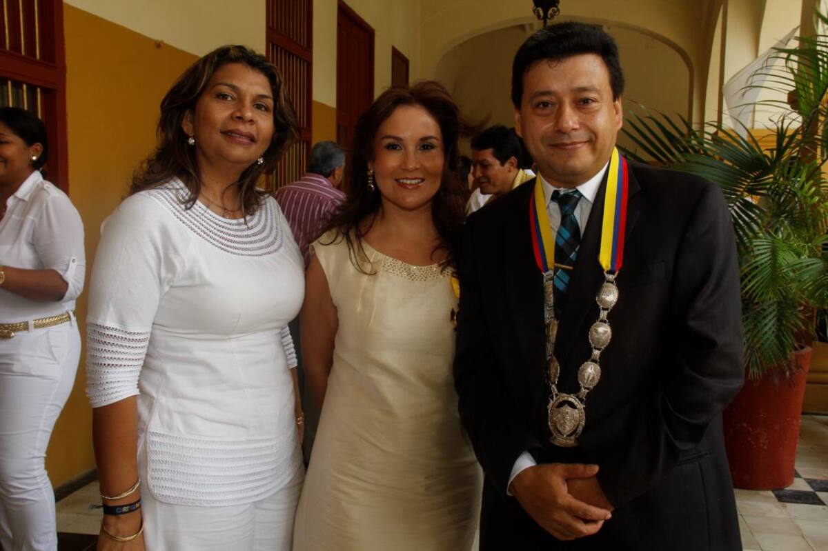 Duvinia Torres, Francy Valenzuela y Jesús Oliveros.