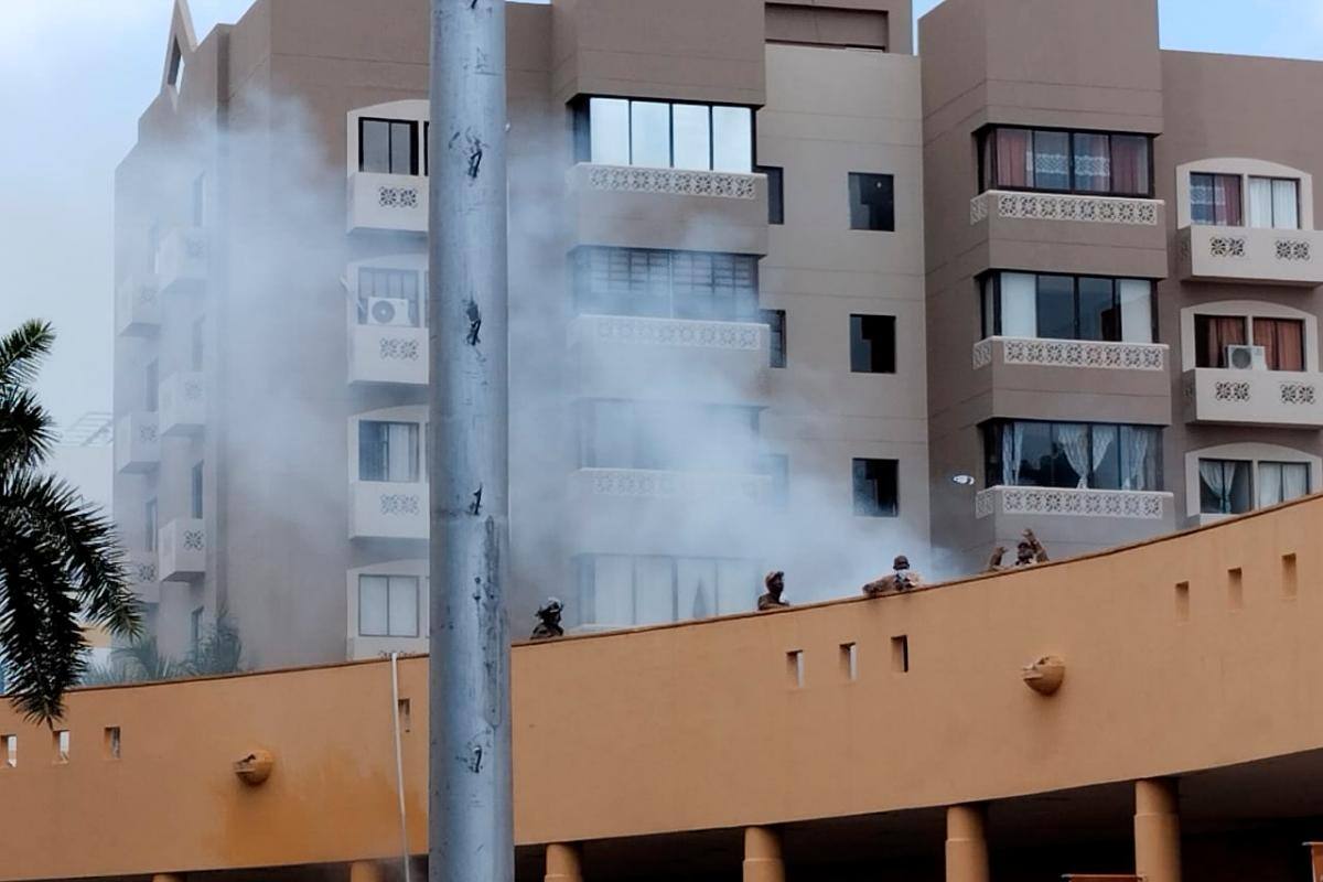 Video: Emergencia en La Castellana por incendio en local comercial