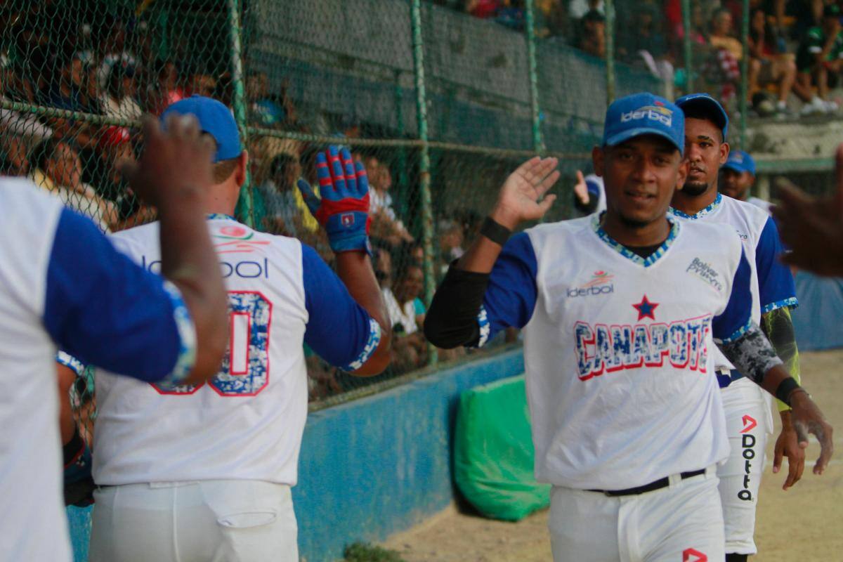 ¡Ponte pilas!: Este viernes se inicia la final del Sóftbol Juega Por tu Barrio