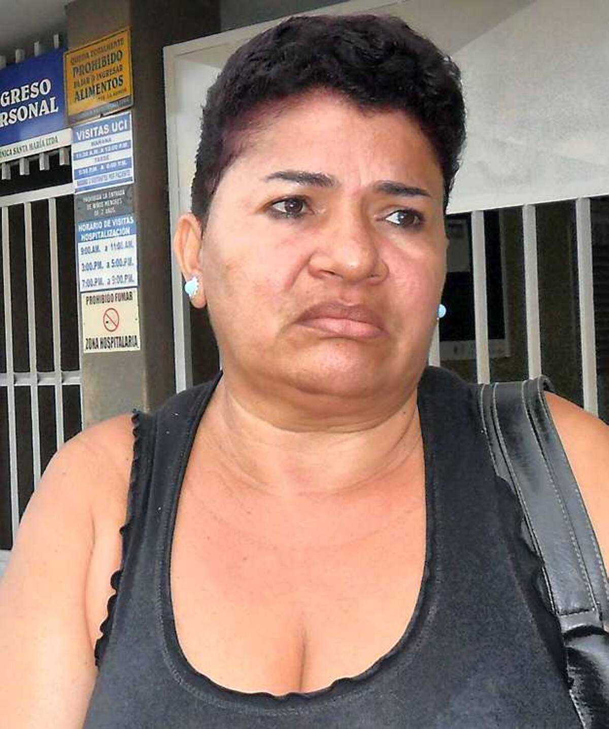 La madre del menor agredido no esconde su angustia por no saber las razones del ataque a su hijo.