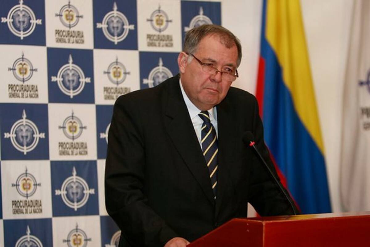 Por presuntas irregularidades en la celebración de un contrato, la Procuraduría General de la Nación formuló pliego de cargos contra el exgobernador del Magdalena, Ómar Ricardo Diazgranados Velásquez. COLPRENSA