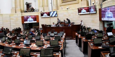 A sanción presidencial leyes de emprendimiento, turismo y víctimas