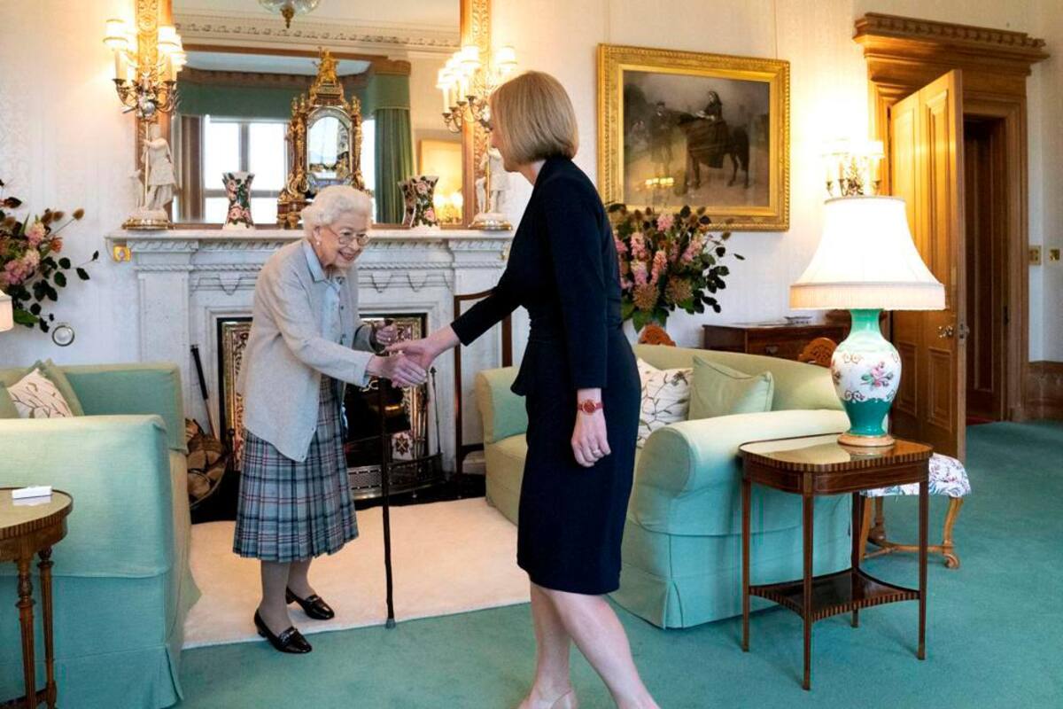 Liz Truss ya es oficialmente la primera ministra del Reino Unido