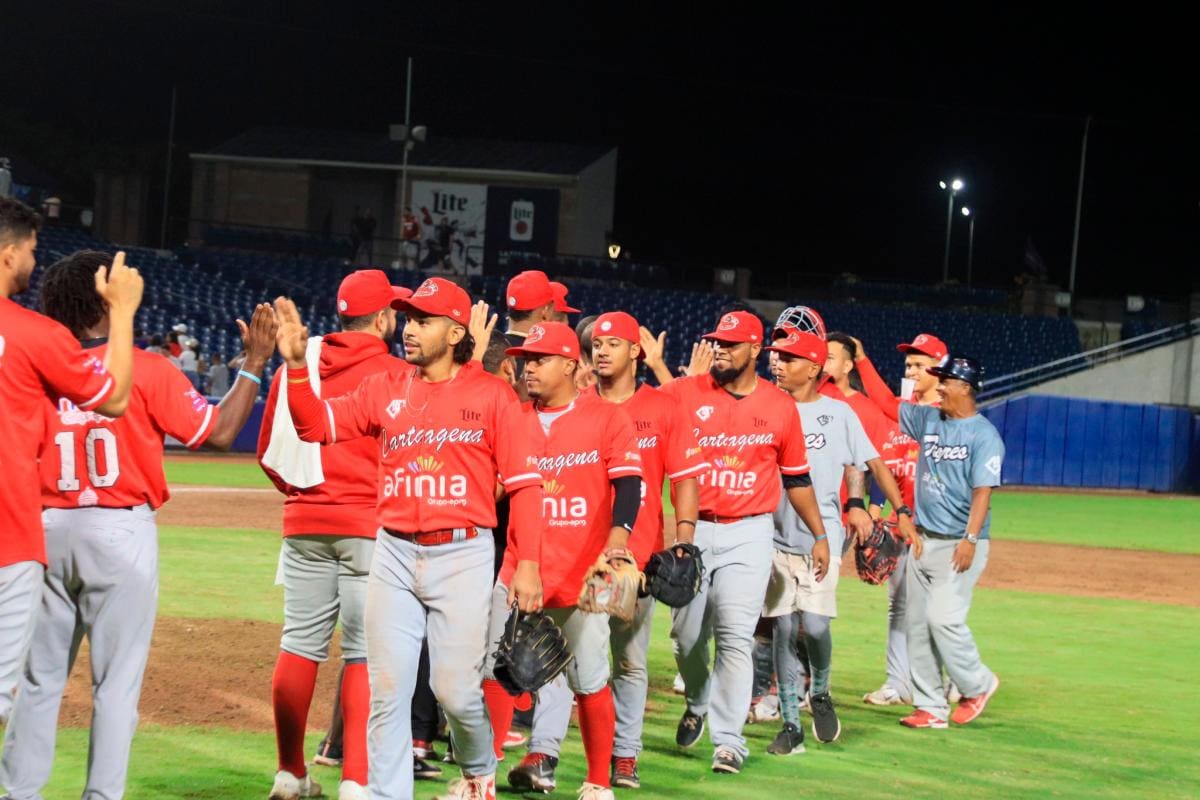 Tigres le gana la serie a Caimanes y llega a la punta