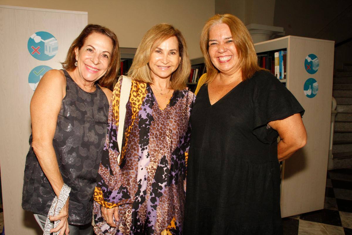 Pilar Lian, Martha Puello y Luz Stella Barraza.