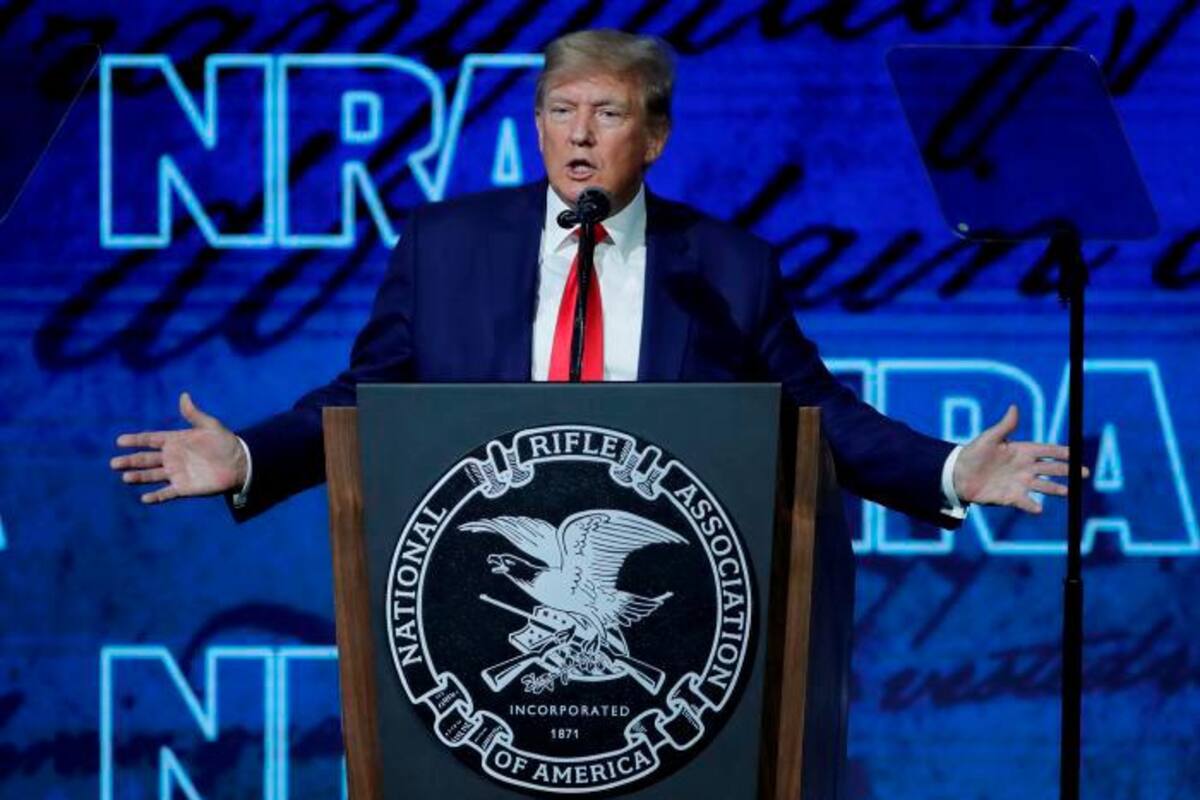 Trump defiende las armas tras la masacre en colegio de Texas