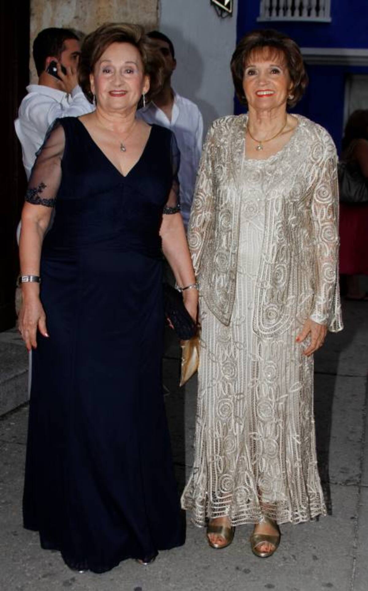 Ofelia Capella y Cecilia Capella.