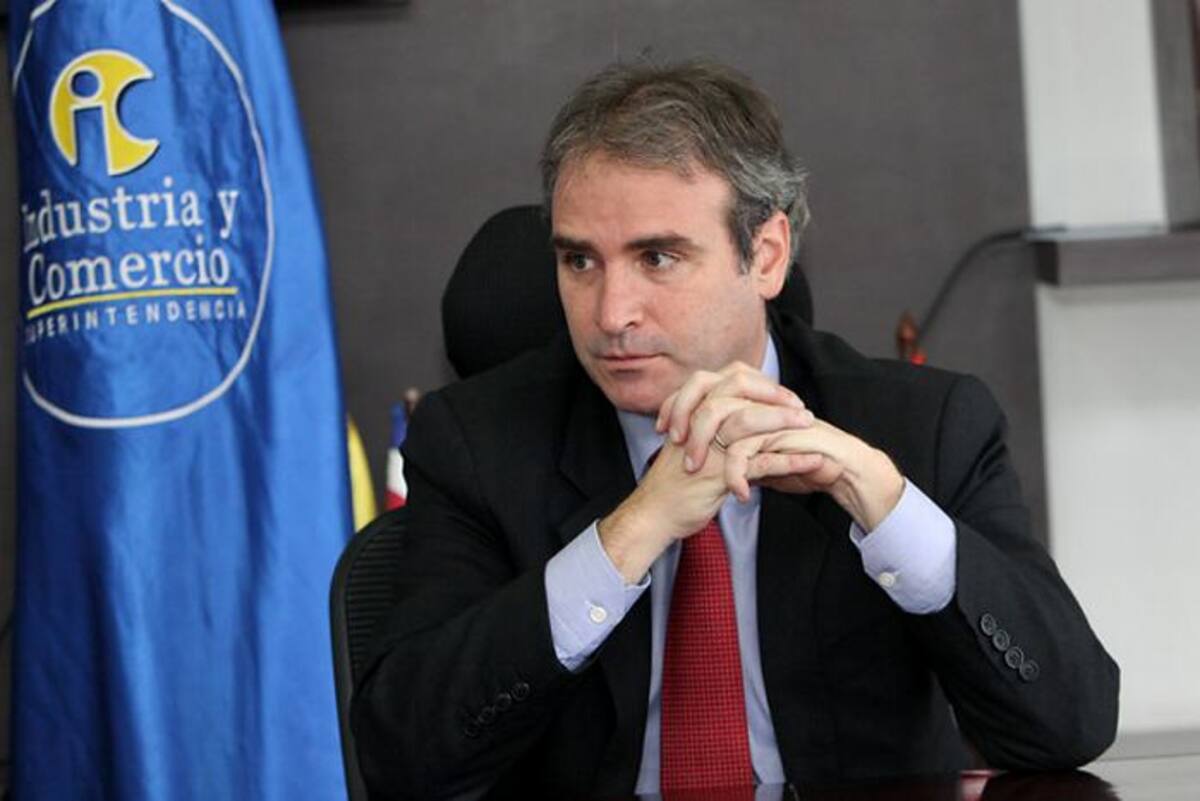 Superintendente de Industria y Comercio, Pablo Felipe Robledo.