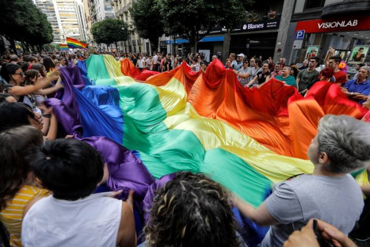 El Movimiento de Integración y Liberación Homosexual, MOVIL, calificó en un comunicado de "histórico" el avance con la aprobación de la ley que "cambiará la calidad de vida de miles de personas". efe