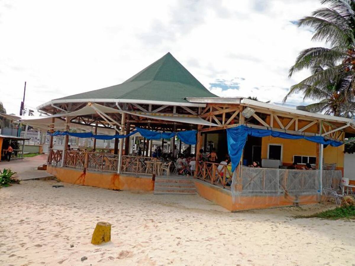 Restaurante de la Cooperativa de Pescadores de San Andrés.