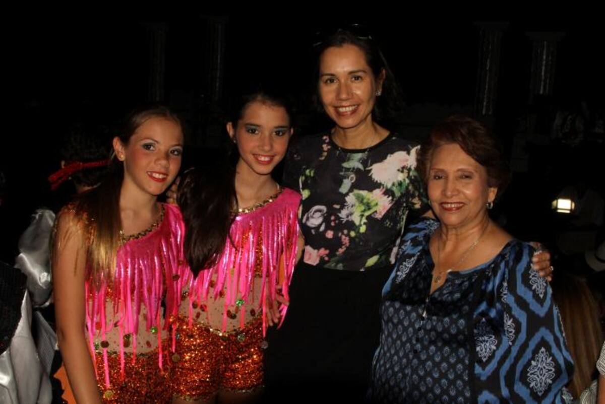 Natalia Taboada, Sabrina Benedetti, María Isabel Lara e Inés de Lara.