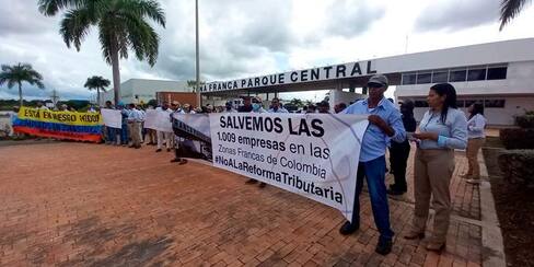Video: empleados de la zona franca dicen “no” a reforma tributaria