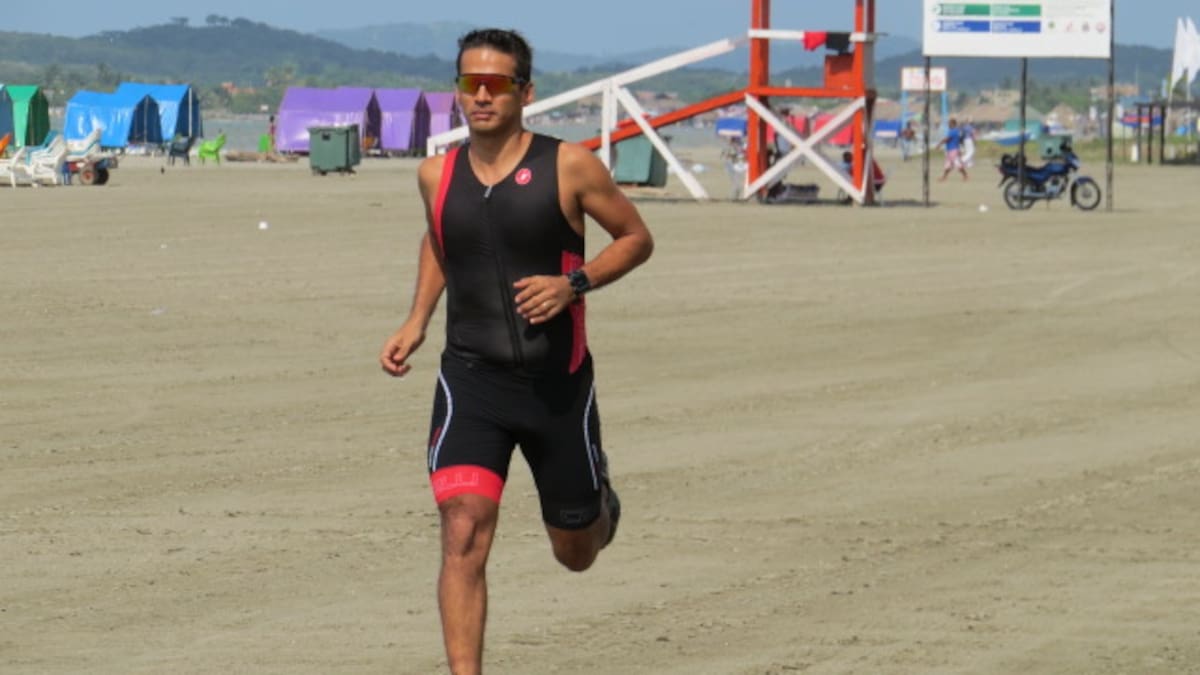 Es un apasionado del fútbol, acostumbrado a hacer goles, pero que ahora tiene el reto de participar en el Ironman. CORTESÍA