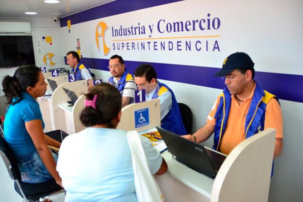 La SIC trabaja por tener mayor cercanía con productores, proveedores, consumidores y todos los actores de la actividad productiva del país. // Colprensa.