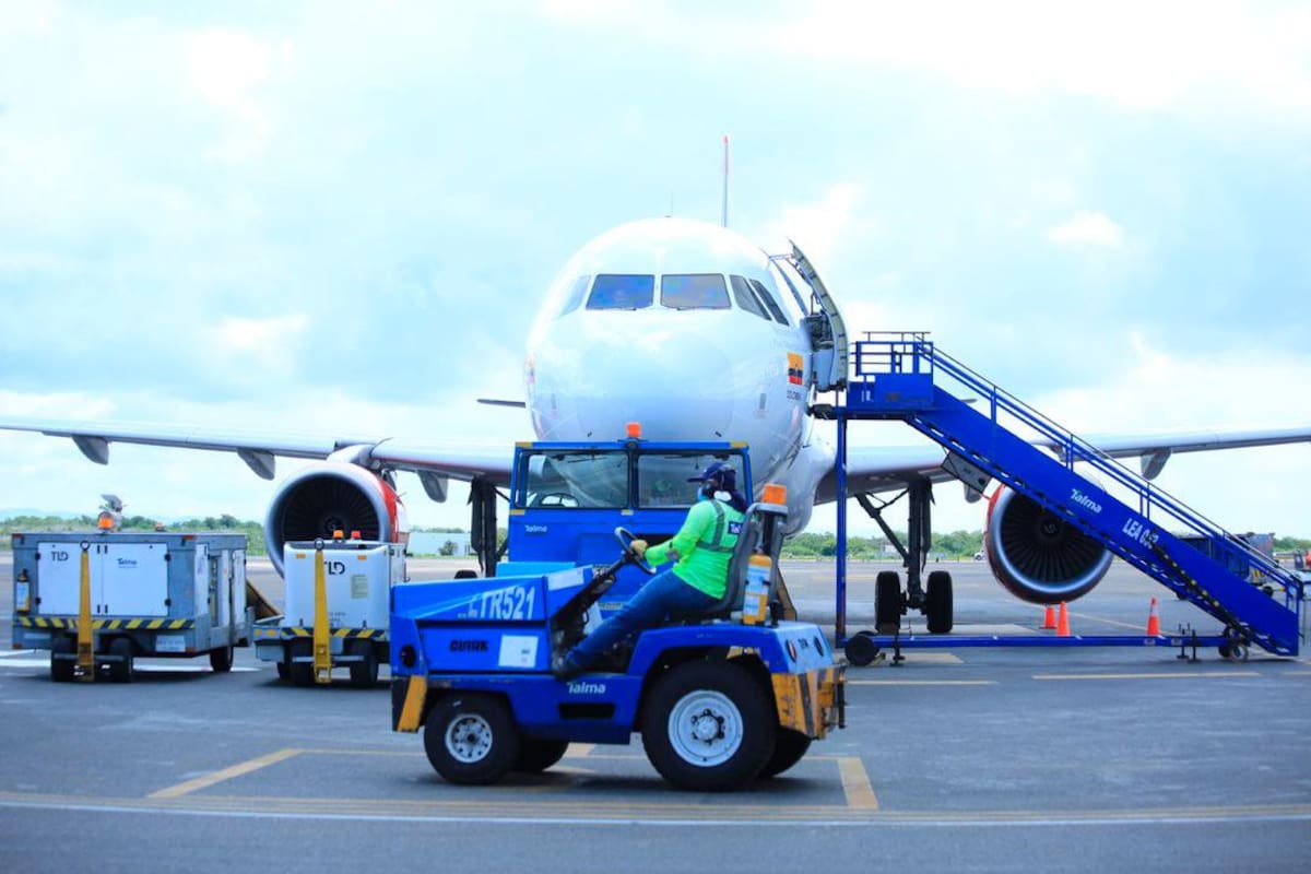 Sacsa seguirá operando el Aeropuerto Rafael Núñez hasta febrero de 2024