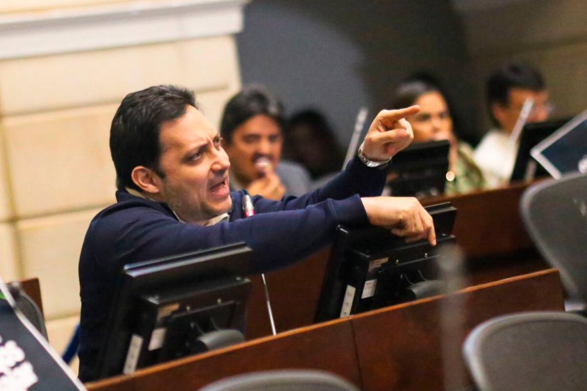 Gobierno no logra los votos para conciliar el plan de desarrollo