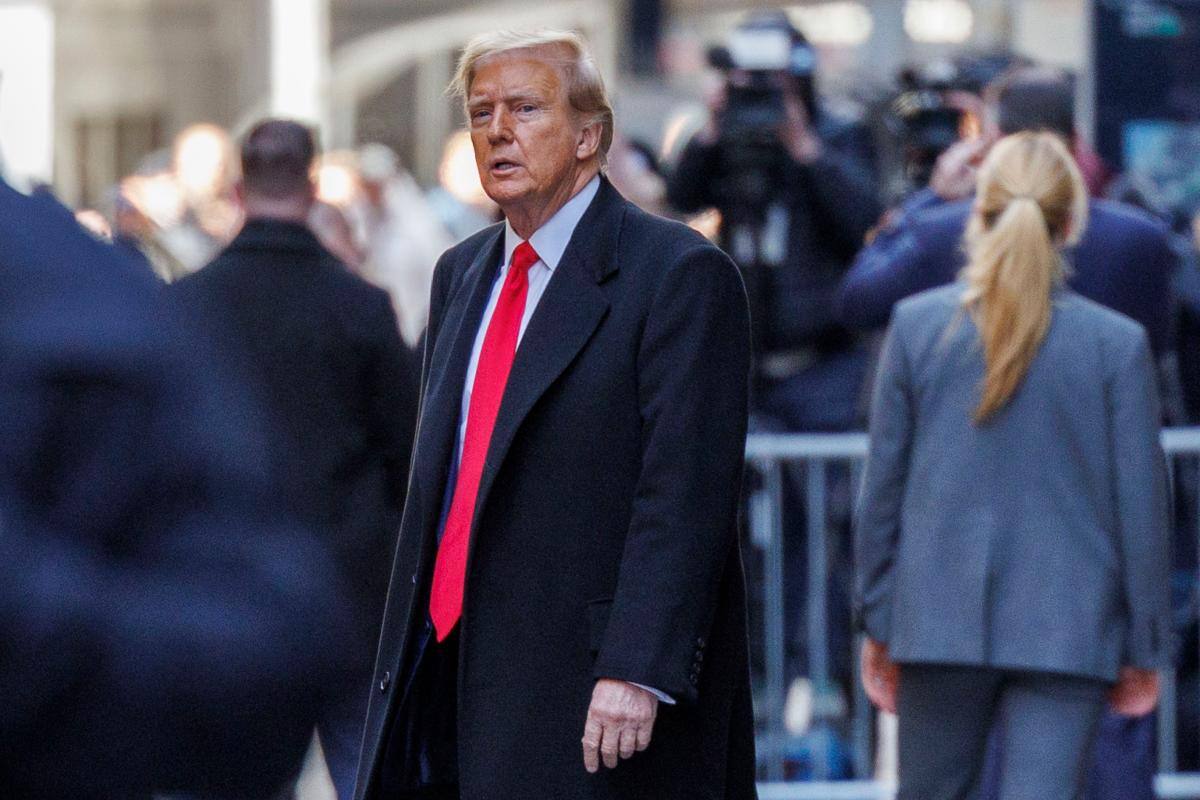 Jueza rechaza la petición de Trump para desestimar caso penal por documentos